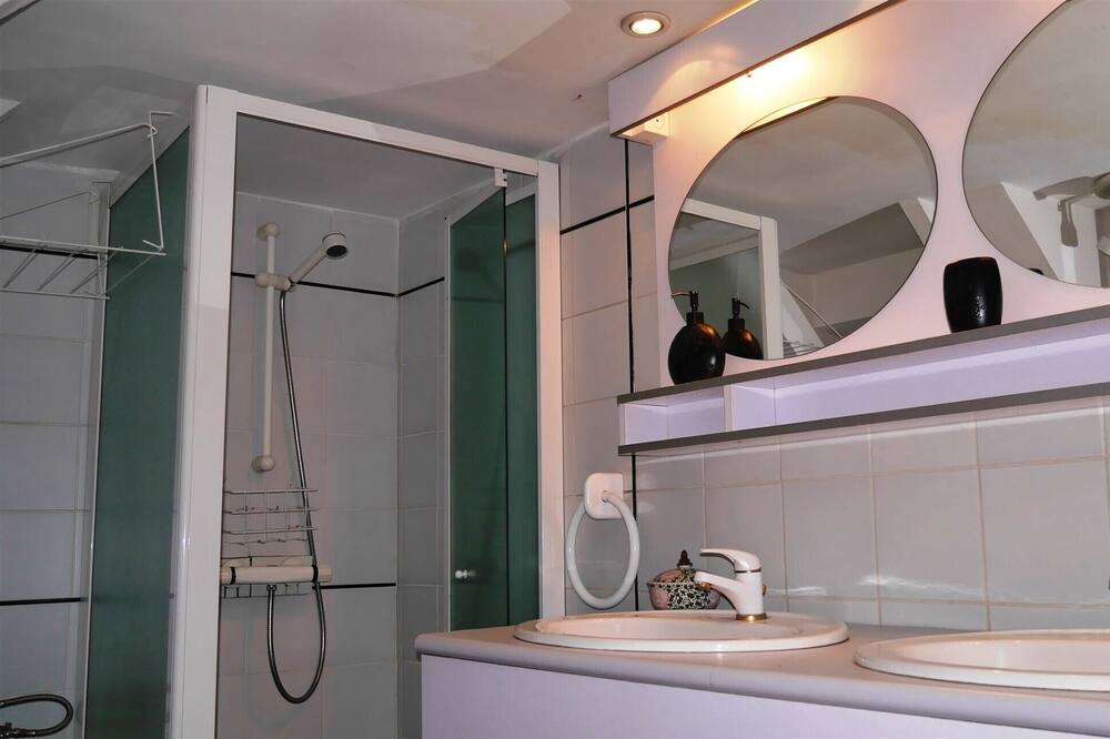 Photo of Bathroom in Villeneuve-sur-Lot