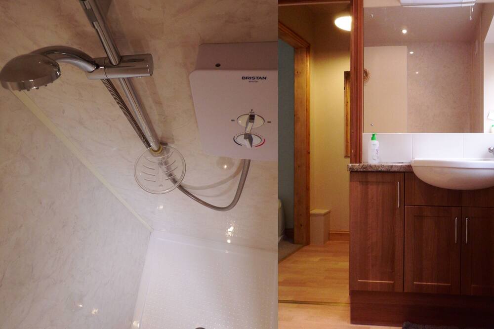 Photo of Bathroom in Tilney Fen End