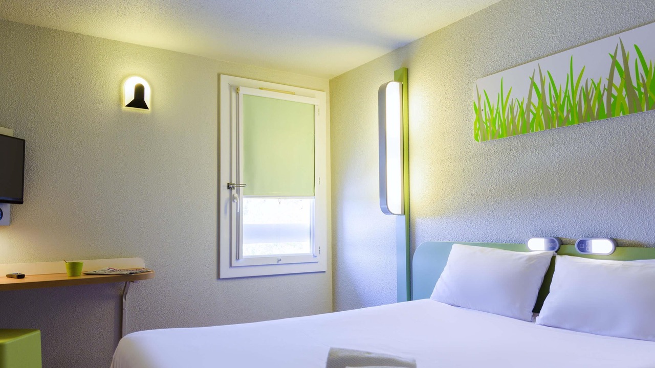 Photo of Bedroom in Saint Tronquet Business Park