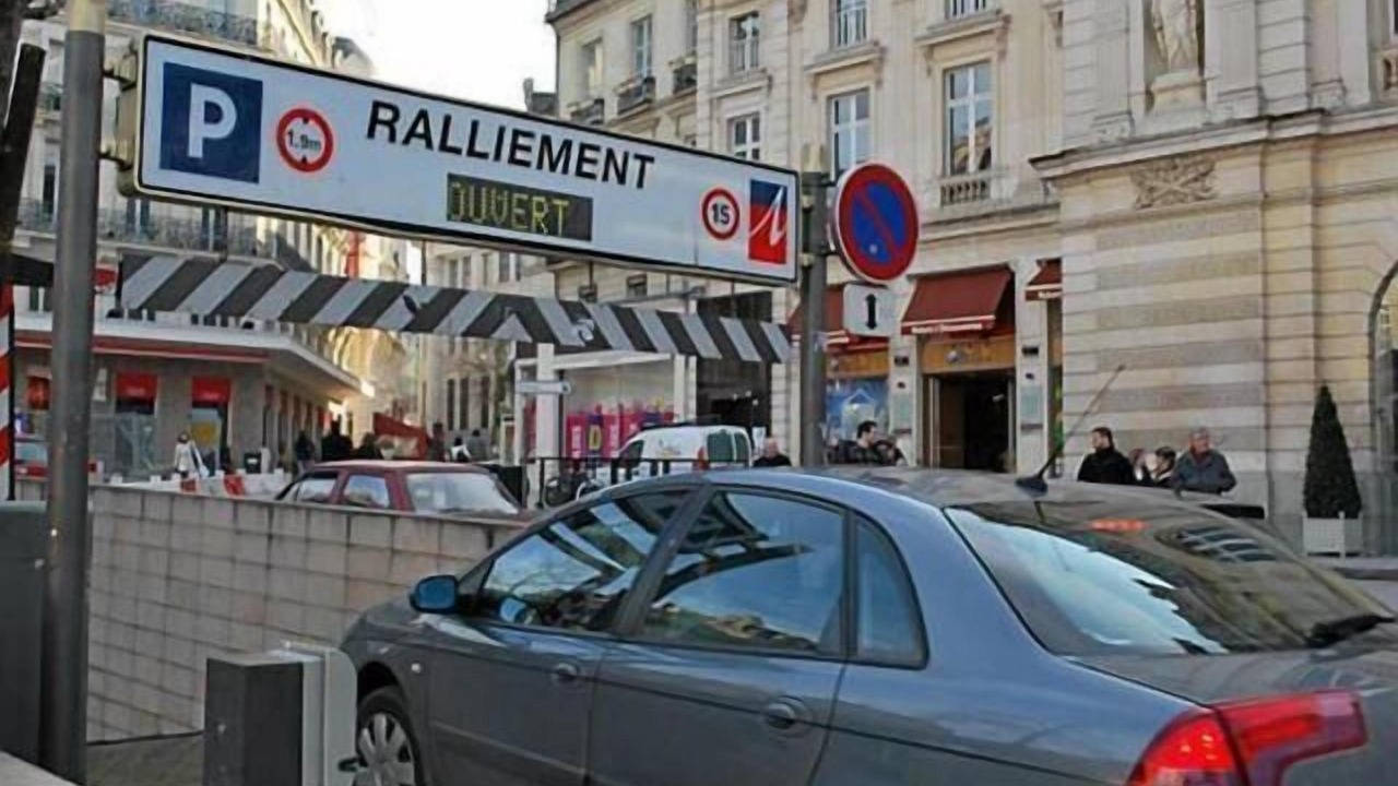 Photo of Outdoor in Downtown Angers