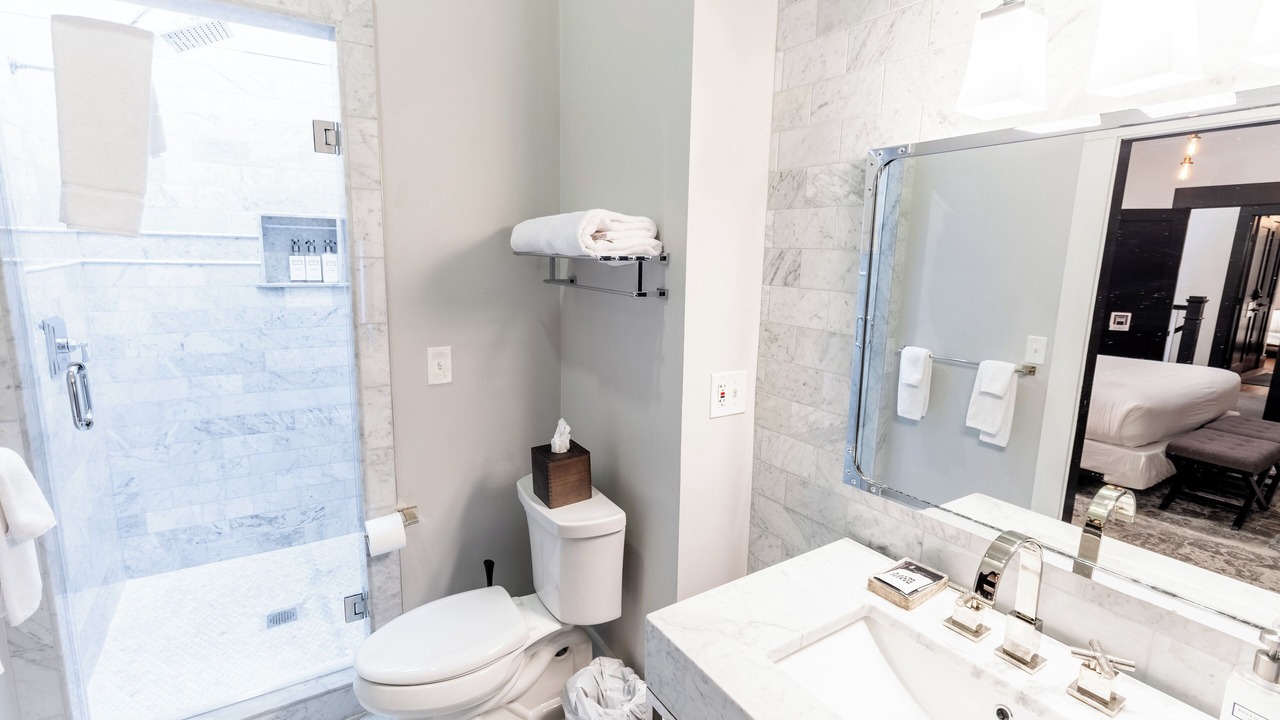 Photo of Bathroom in Fifth Ward
