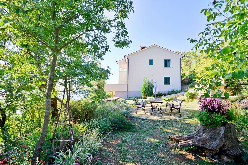 Photo of Outdoor in Mosenice