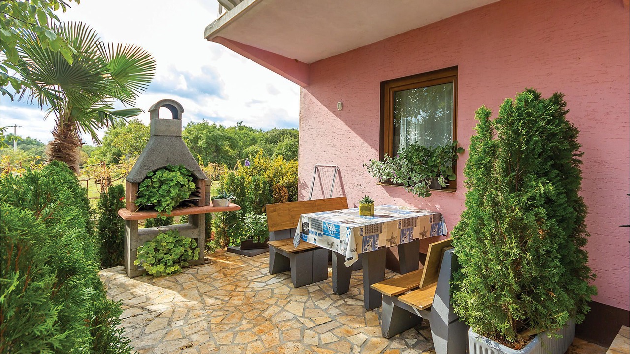 Photo of Outdoor in Pomer