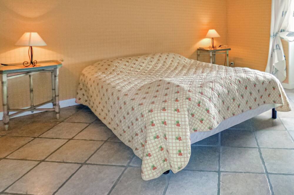 Photo of Bedroom in Vaudoy
