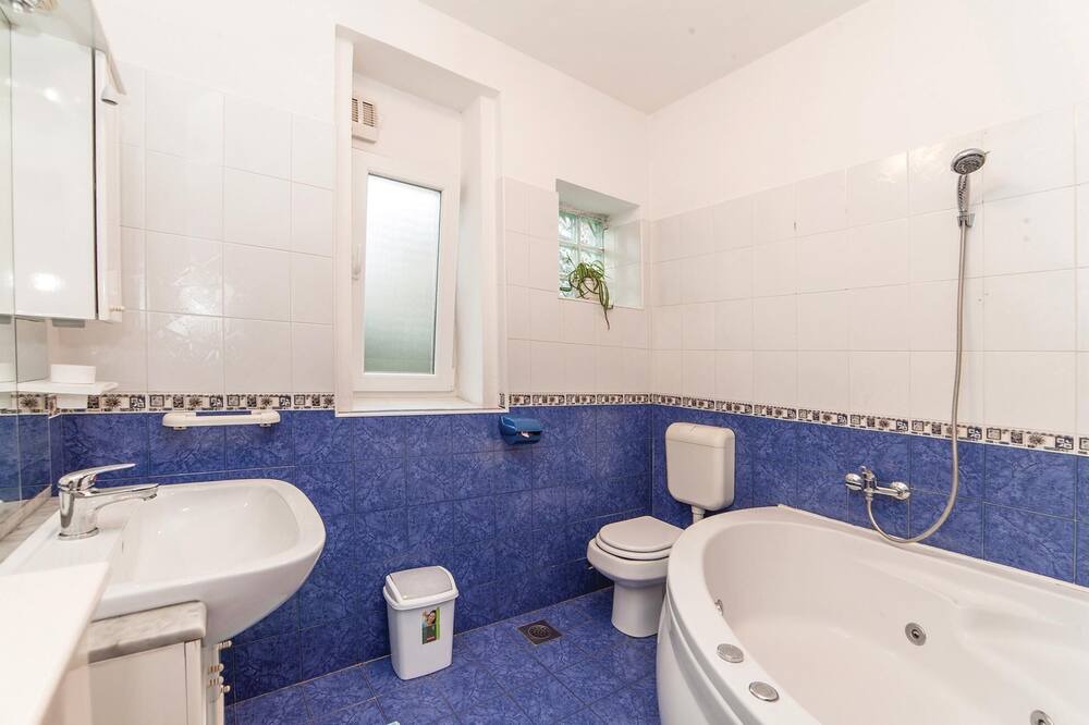 Photo of Bathroom in Sodici