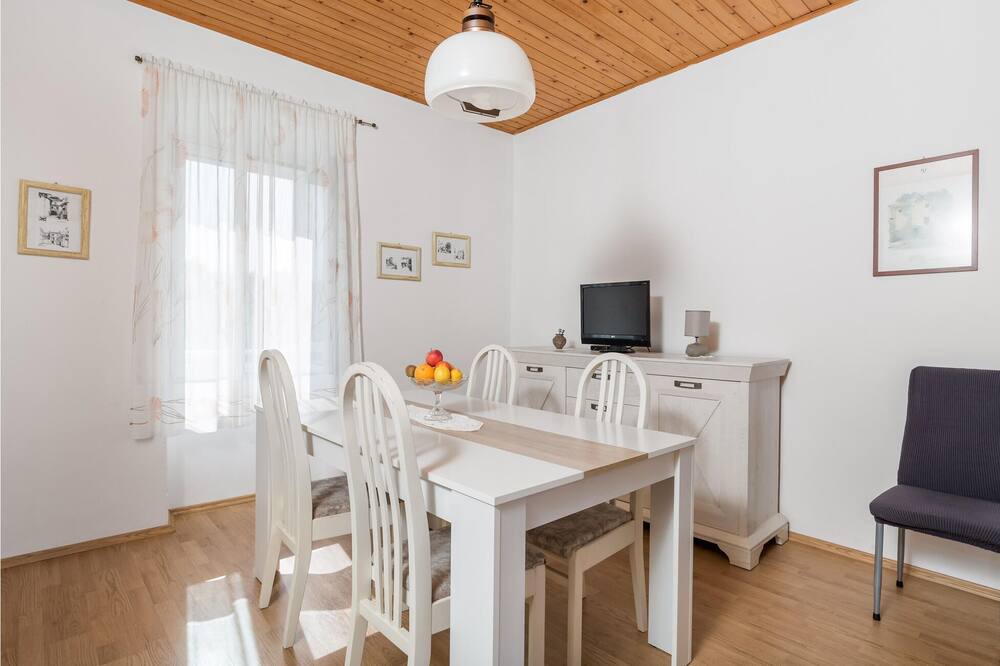 Photo of Bedroom in Omisalj