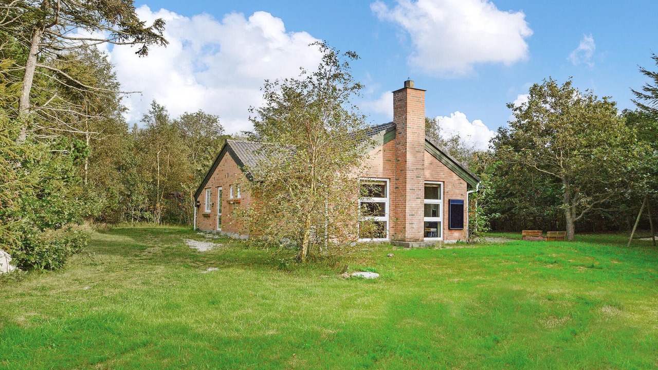 Photo of Outdoor in Tim