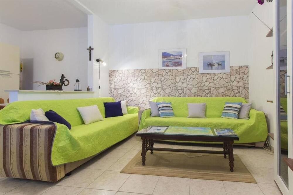 Photo of Livingroom in Pirovac
