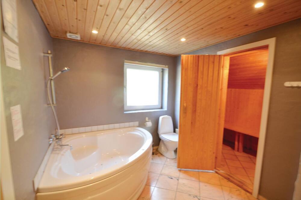 Photo of Bathroom in Klitmoller
