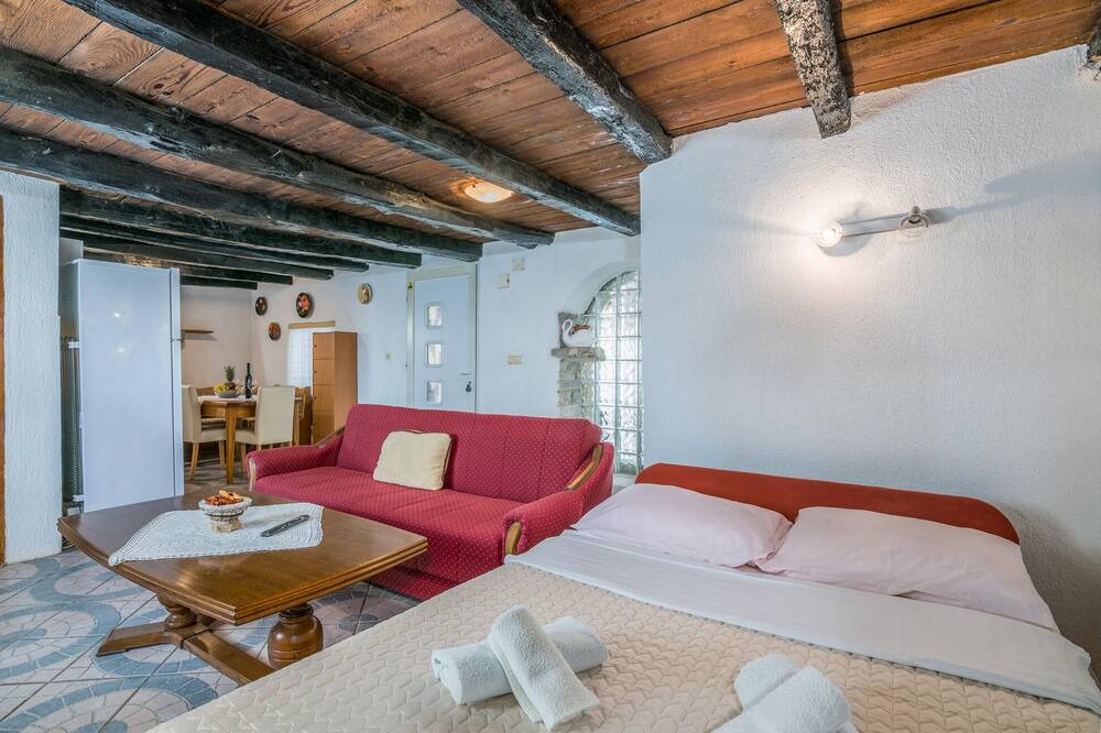 Photo of Bedroom in Linardici