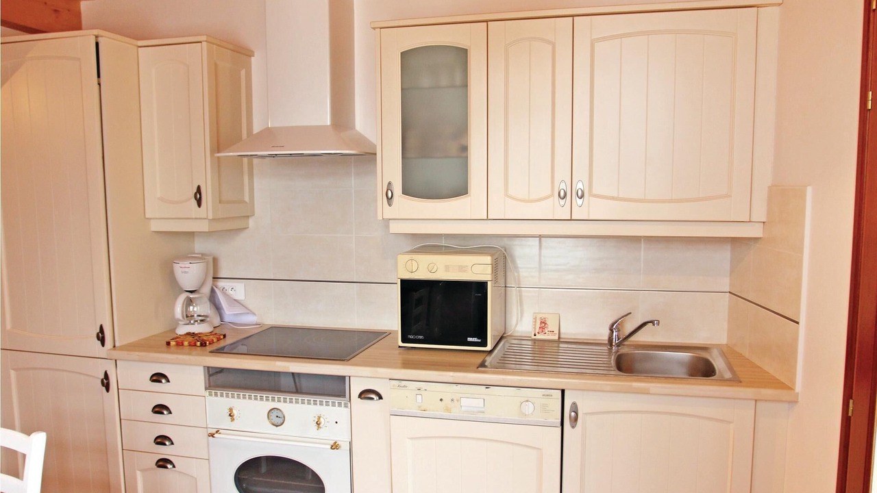 Photo of Kitchen in Saint-Fortunat-sur-Eyrieux