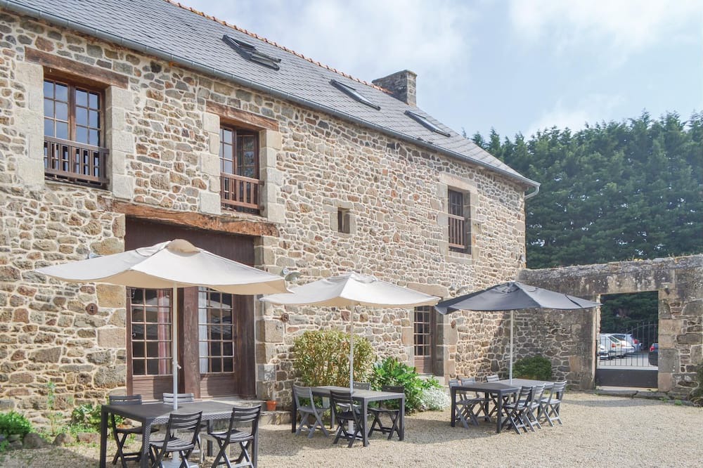 Photo of Others in Taden