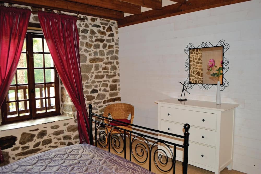 Photo of Others in Taden