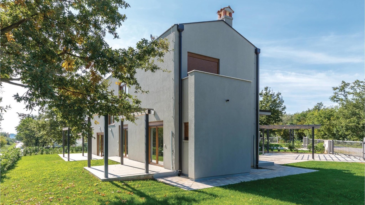 Photo of Outdoor in Buici