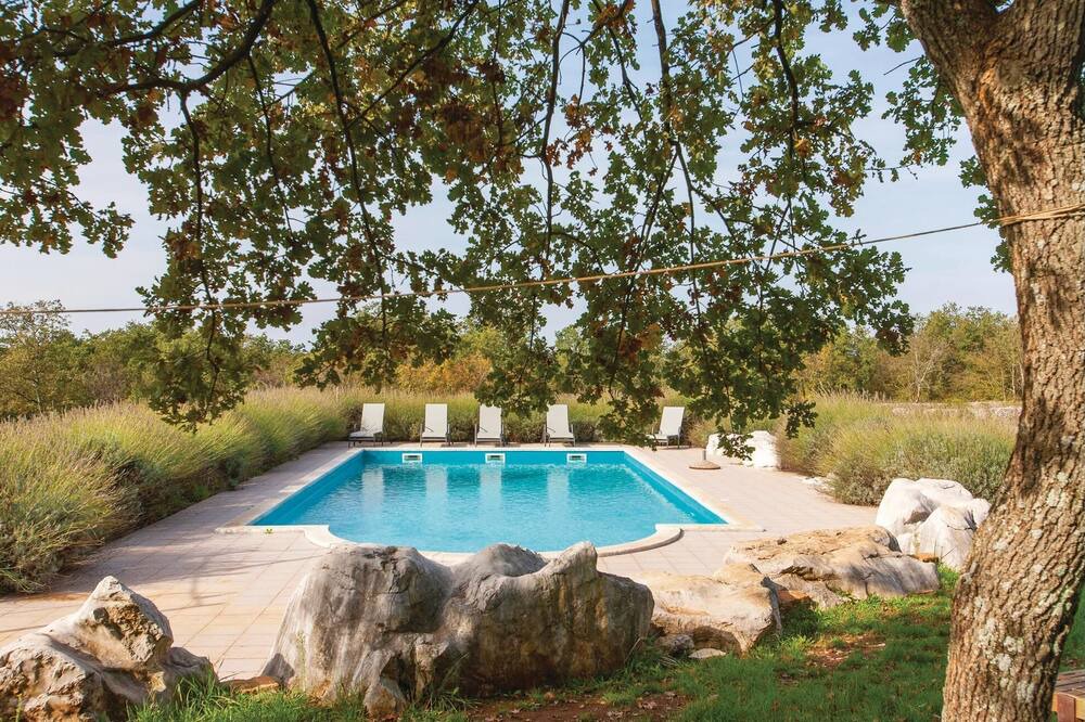 Photo of Outdoor in Divsici