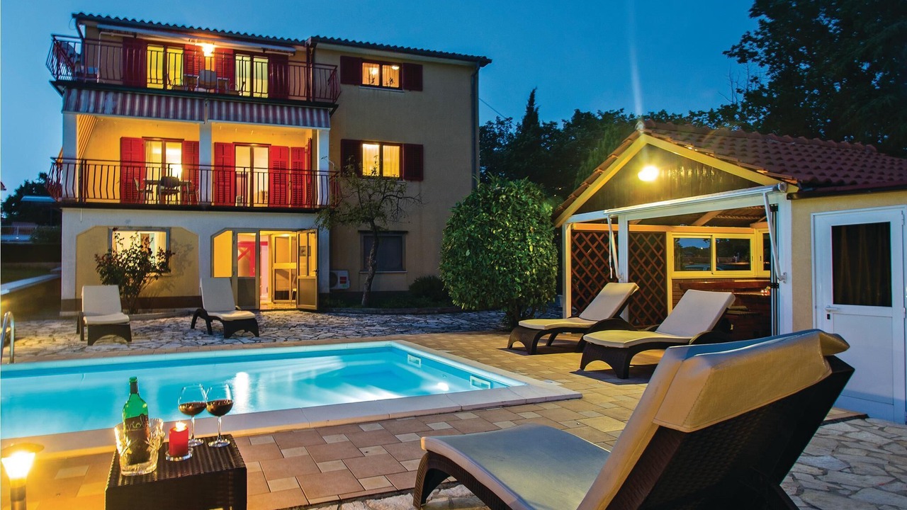 Photo of Outdoor in Vinez