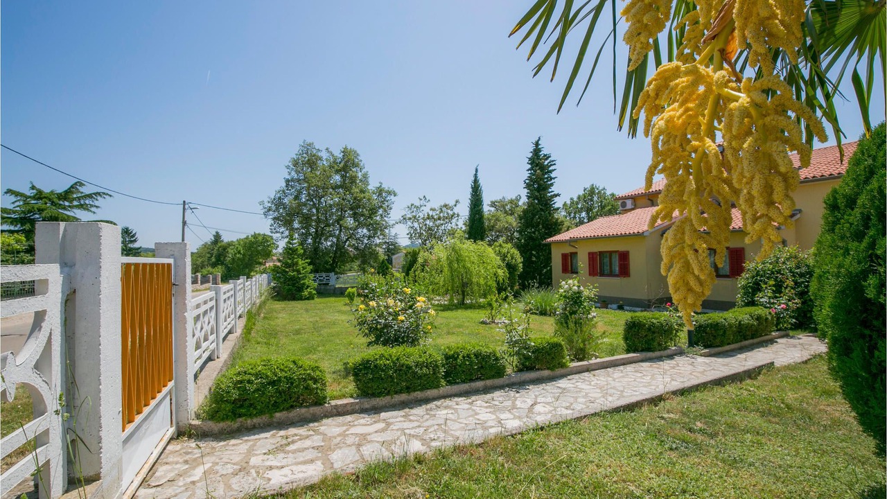 Photo of Outdoor in Vinez