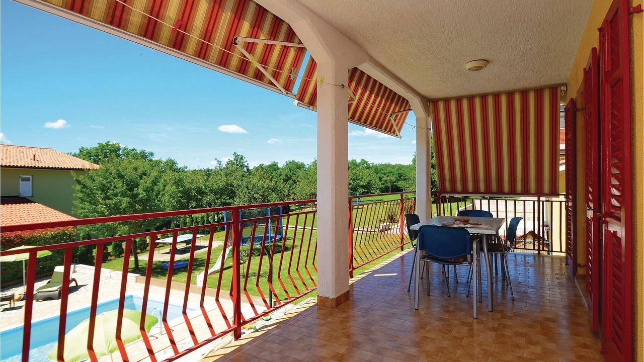 Photo of Outdoor in Vinez