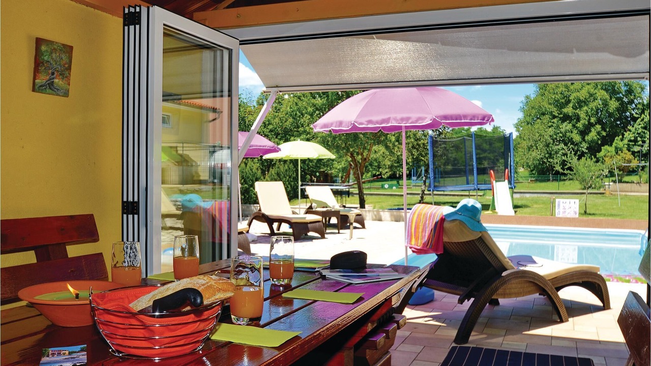 Photo of Outdoor in Vinez