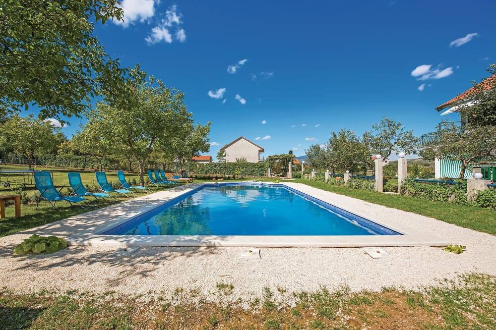 Photo of Outdoor in Ruzic