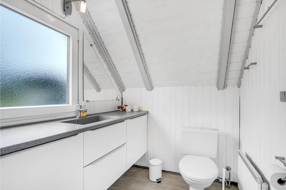 Photo of Bathroom in Sønderho