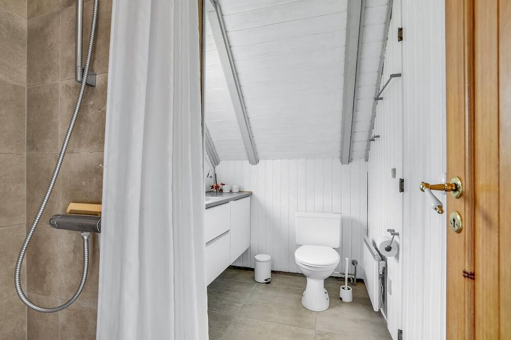 Photo of Bathroom in Sønderho