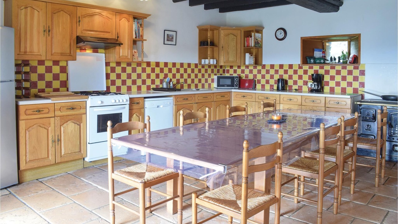 Photo of Kitchen in Saint-Clement-Rancoudray