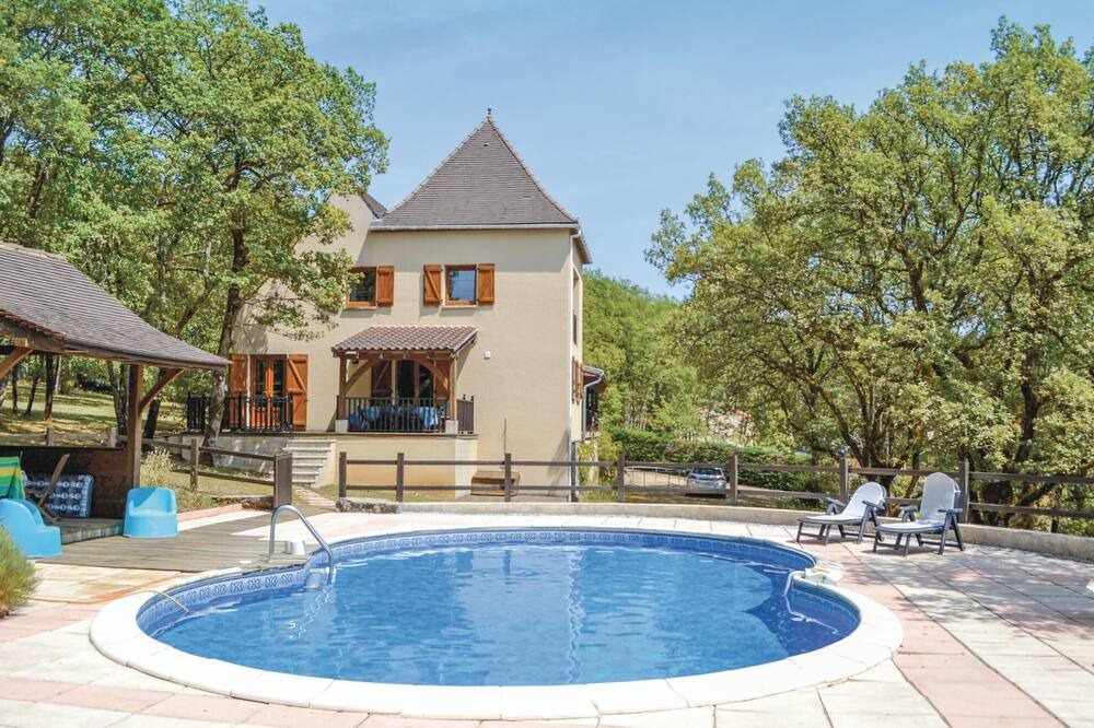 Photo of Outdoor in Montgesty