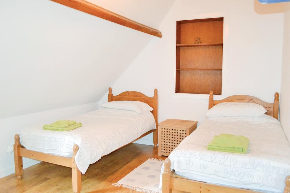 Photo of Others in Montgesty