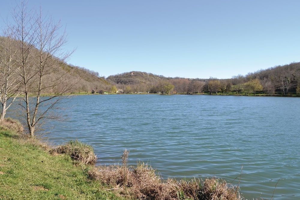 Photo of Others in Montgesty