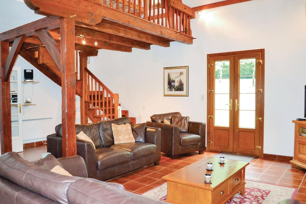 Photo of Bedroom in Montgesty