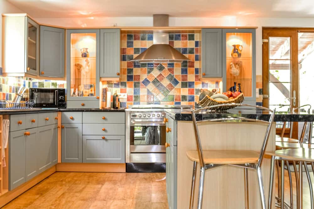 Photo of Others in Montgesty