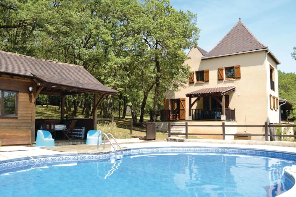 Photo of Outdoor in Montgesty