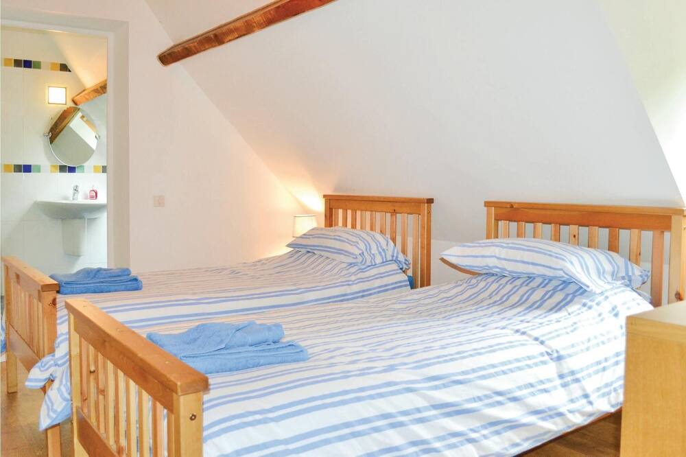 Photo of Others in Montgesty