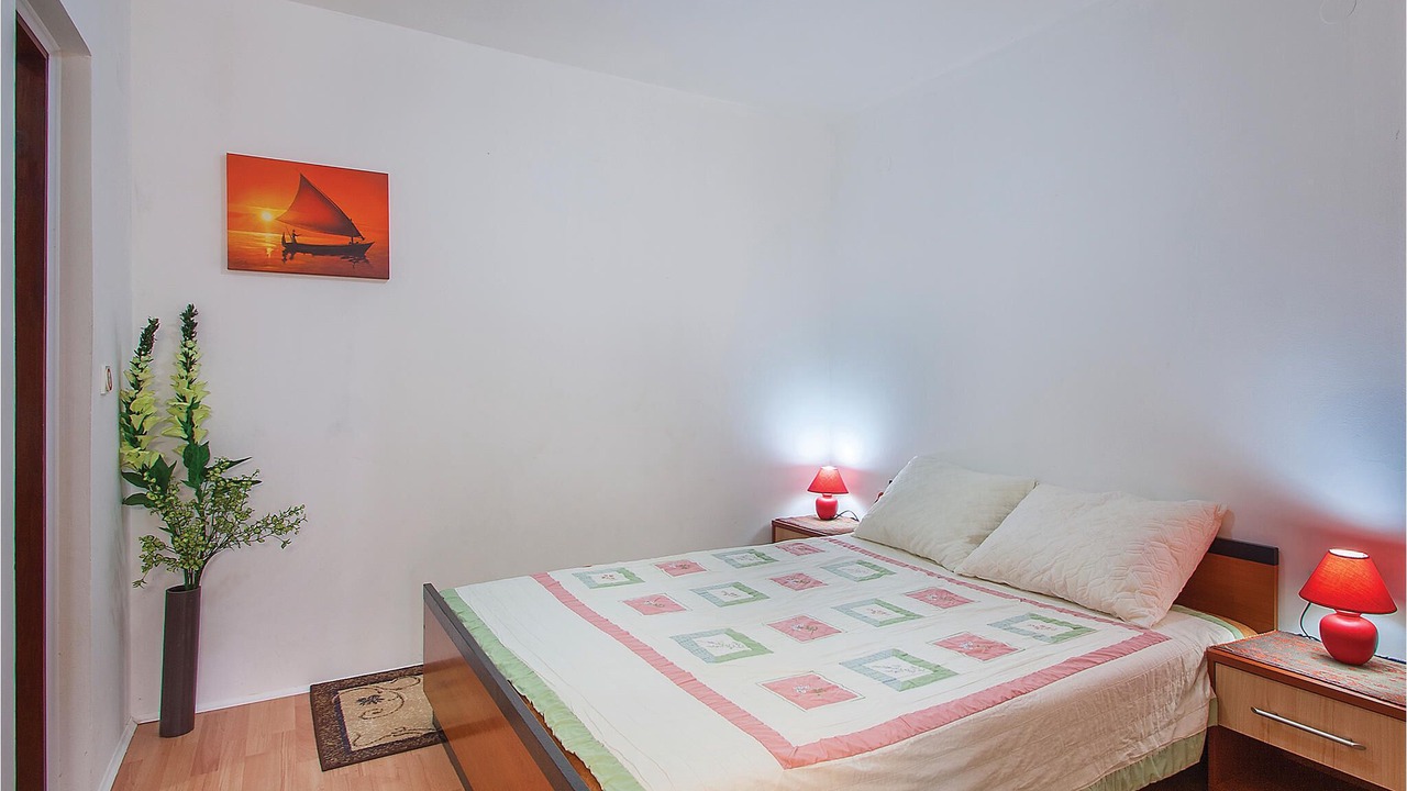 Photo of Bedroom in Pomer