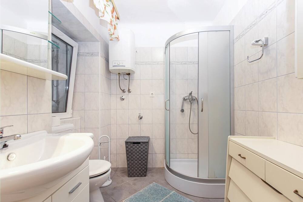 Photo of Bathroom in Praputnjak