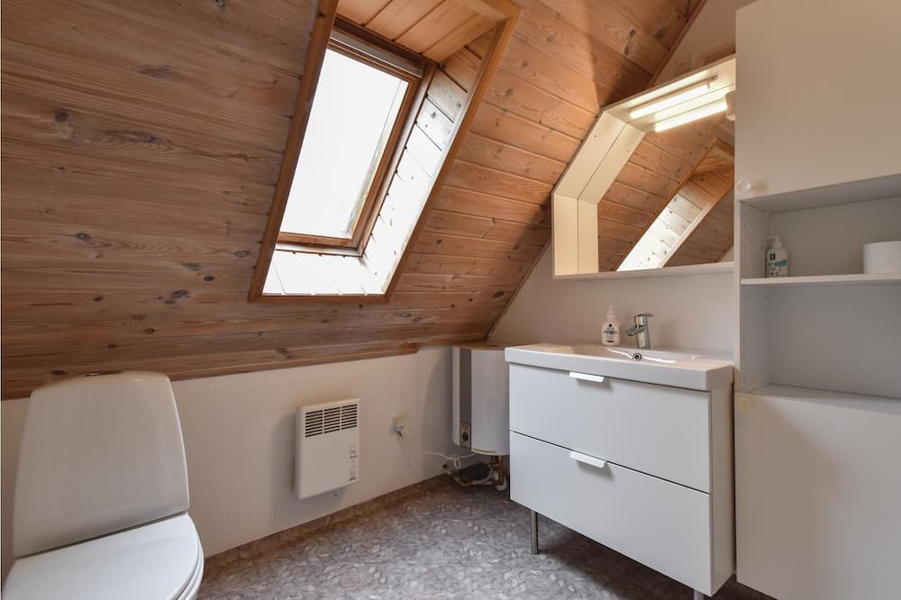 Photo of Bathroom in Bago