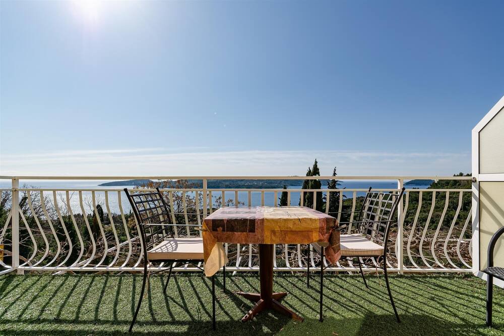Photo of Patio Balcony in Orasac