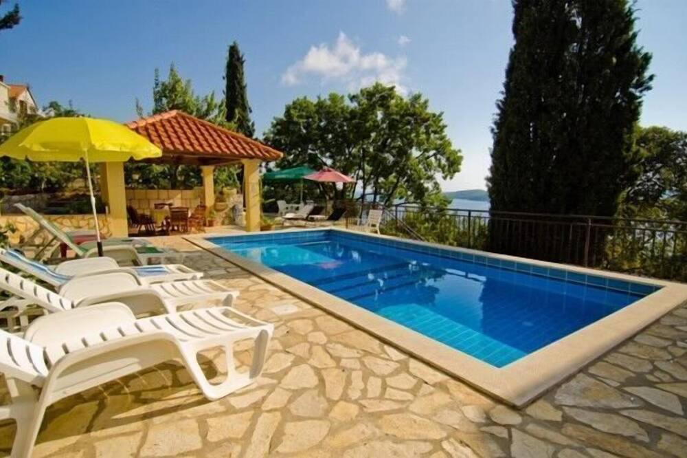 Photo of Outdoor in Orasac