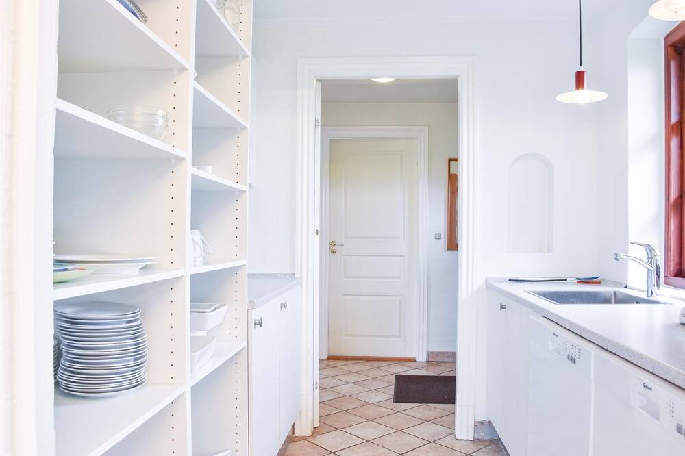 Photo of Others in Vemb