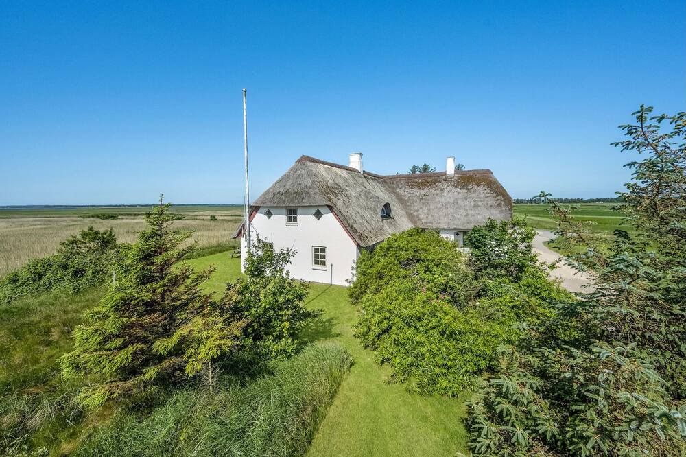 Photo of Outdoor in Vemb