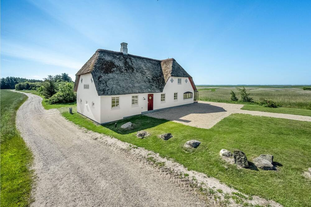 Photo of Outdoor in Vemb