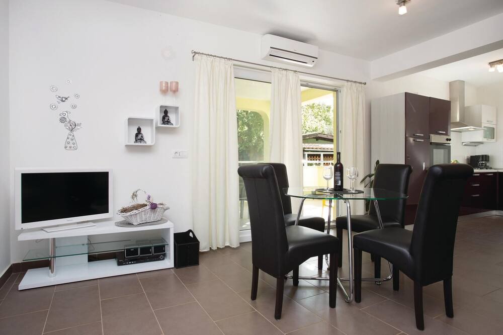 Photo of Bedroom in Linardici