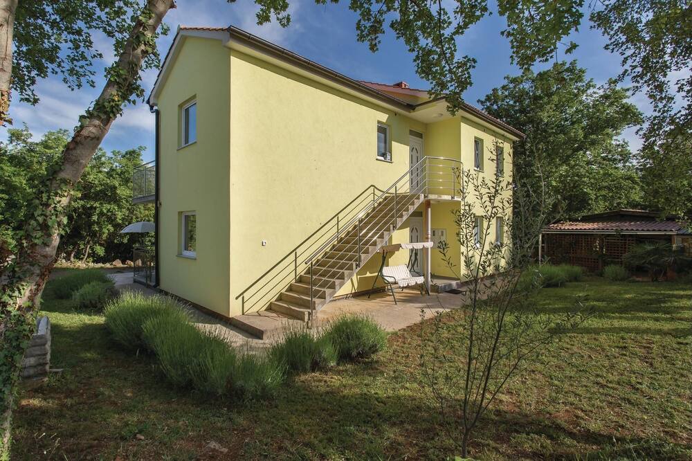 Photo of Outdoor in Linardici