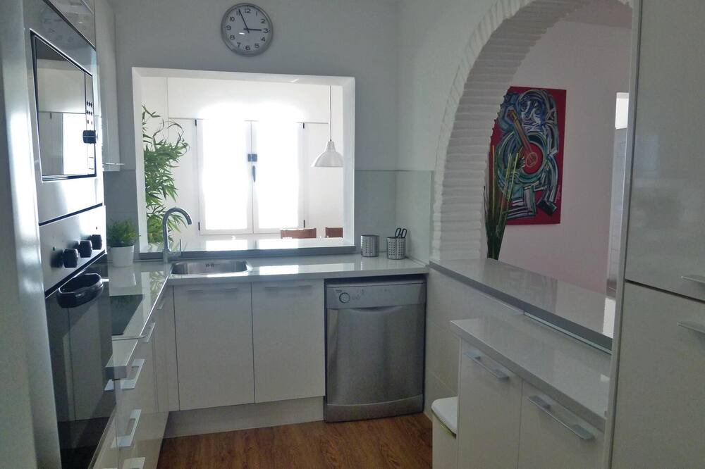 Photo of Kitchen in El Faro