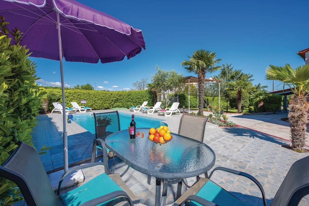 Photo of Outdoor in Rogocana