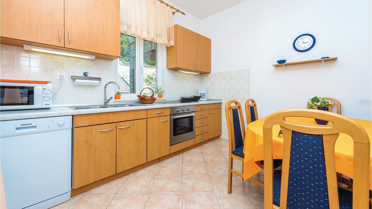 Photo of Kitchen in Brsecine