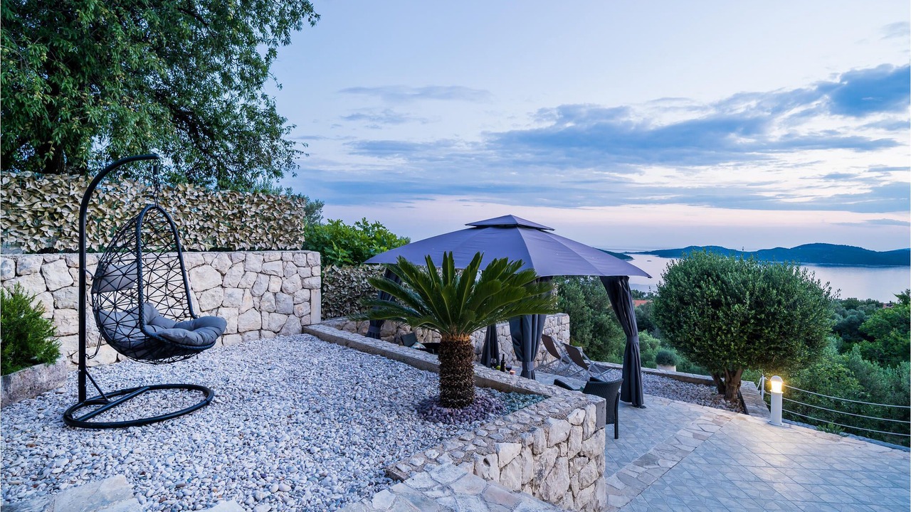 Photo of Patio Balcony in Brsecine