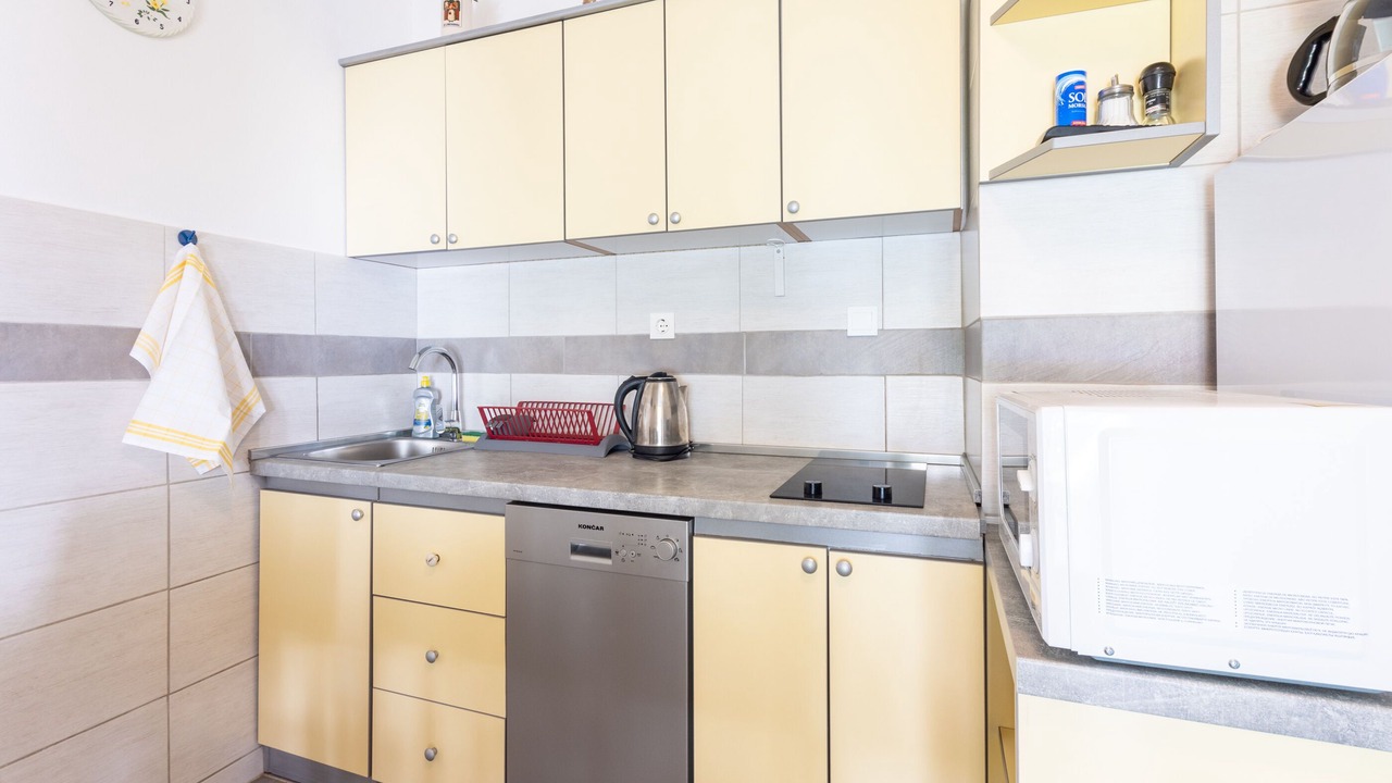 Photo of Kitchen in Batomalj