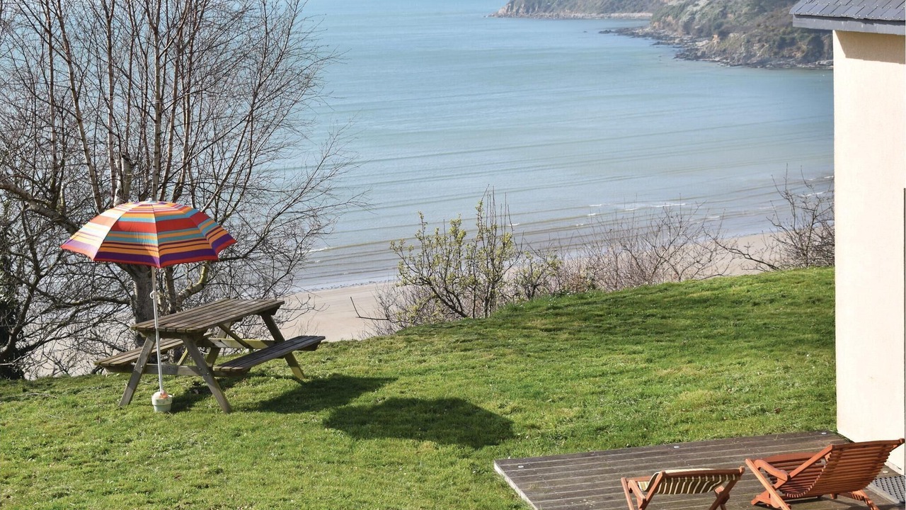 Photo of Outdoor in Saint-Michel-en-Greve